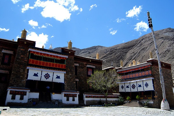 敏珠林寺