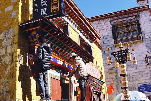 五月份去西藏旅游