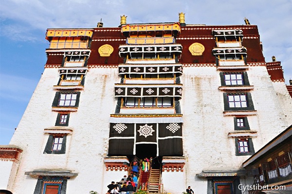 跟團去西藏旅游