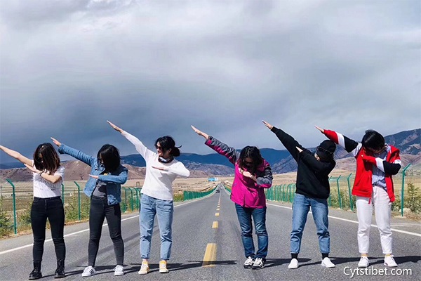 西藏旅游團