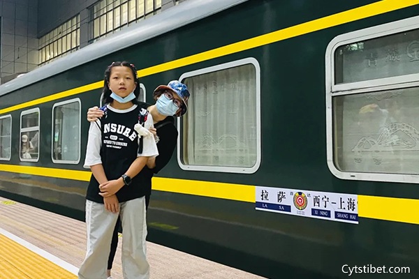 一家人七八月跟團(tuán)去西藏7天費用多少