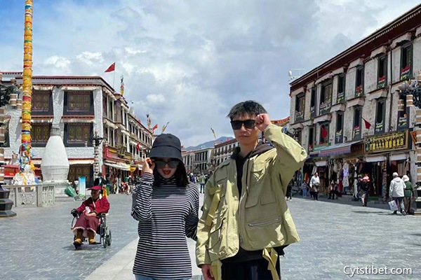 帶孩子出去旅游跟團(tuán)還是自由行