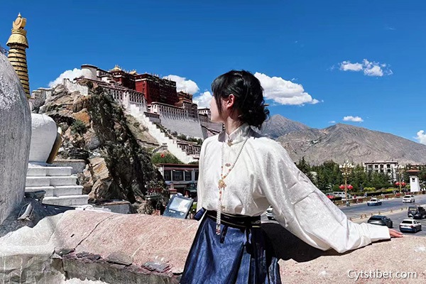 拉薩旅游一個人費用多少